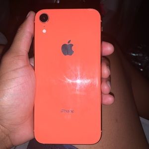 iPhone XR (pink)